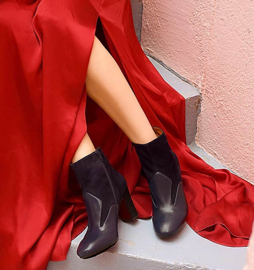 チエミハラさんのインスタグラム写真 - (チエミハラInstagram)「The boots you won't want to take off al Winter... even when wearing a red gown ♥️ Style WALTA at chiemihara.com 🌙 More colors available online!  . . . #ilovemychies #chiemihara #fw20 #newcollection #madeinspain #womenshoes #designershoes」10月24日 1時42分 - chiemihara