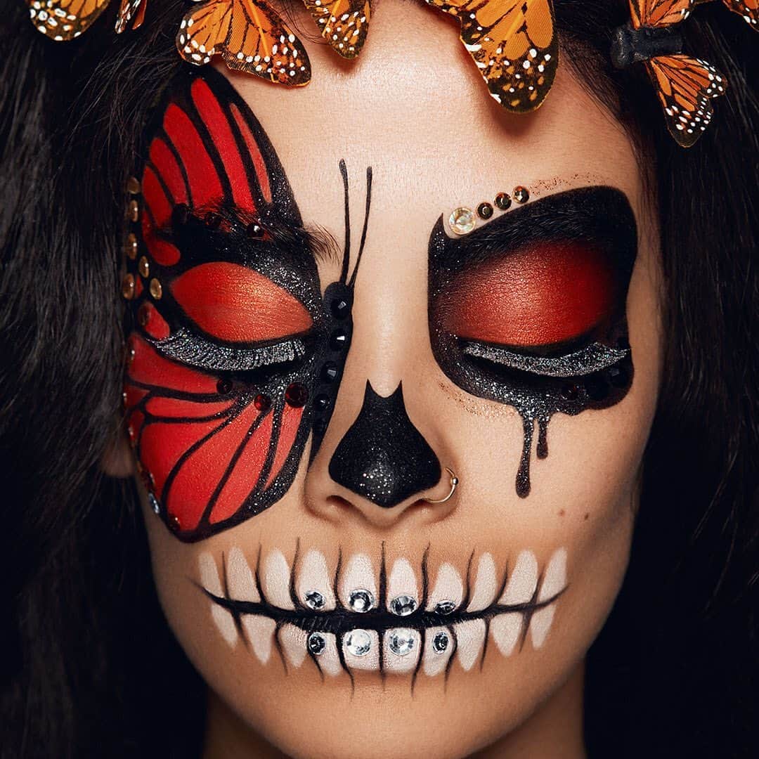 wet'n wild beautyさんのインスタグラム写真 - (wet'n wild beautyInstagram)「It’s #CONTEST time! Share a photo or video on IG of your best #Halloween look for a chance to win $2500 and a full year on our PR mailing list! Make sure to follow and tag us @wetnwildbeauty and include the hashtags #wnwFM2020Contest #PeekABooChallenge #wetnwildbeauty #FantasyMakers   Madame Butterfly is the perfect look to scare 😱 everyone with your elegance 🦋   MUA & Photo Credit: @jordanliberty; Model: @shessbeauty; Hair: @louisemooninc   Products used:   Stencil (Butterfly Skull)  Multistick (Black & Organge)  Glitter Palette (Horroscope)  Face and Body Gems (Ghostfriends 4 Life & Cauldron Crew)  10 Pan Shadow Palette (Pick Your Poison)  Glitter Liner (Bat Your Eye)  False Eyelashes (Twilight)  Paint Pots (Black & White)  Paint Palette (Neutrals)   @Walmart @Target @UltaBeauty @Walgreens and at wetnwildbeauty.com   #halloweenmakeup #beauty #wetnwild #crueltyfree」10月24日 2時06分 - wetnwildbeauty