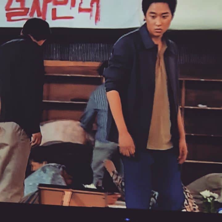 ホ・ジョンミンのインスタグラム：「#제5공화국 18부 유튜브에서 갑자기 뜨네」