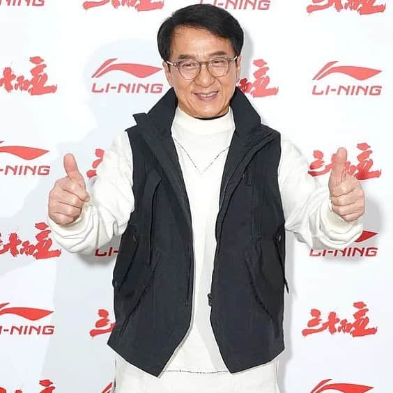 ジャッキー・チェンのインスタグラム：「Success is not final, failure is not fatal: it is the courage to continue that counts.」