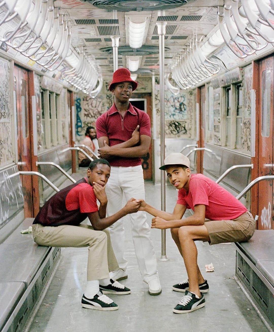 AnOther Magazineさんのインスタグラム写真 - (AnOther MagazineInstagram)「The Trio by @jamelshabazz, Brooklyn, 1980 🚊⁠⠀ ⁠⠀ Buy a print of this joyful image from @magnumphotos’ Imagination-themed Square Print Sale, which is only open for two more days. Link in bio 📲⁠⠀」10月24日 4時51分 - anothermagazine