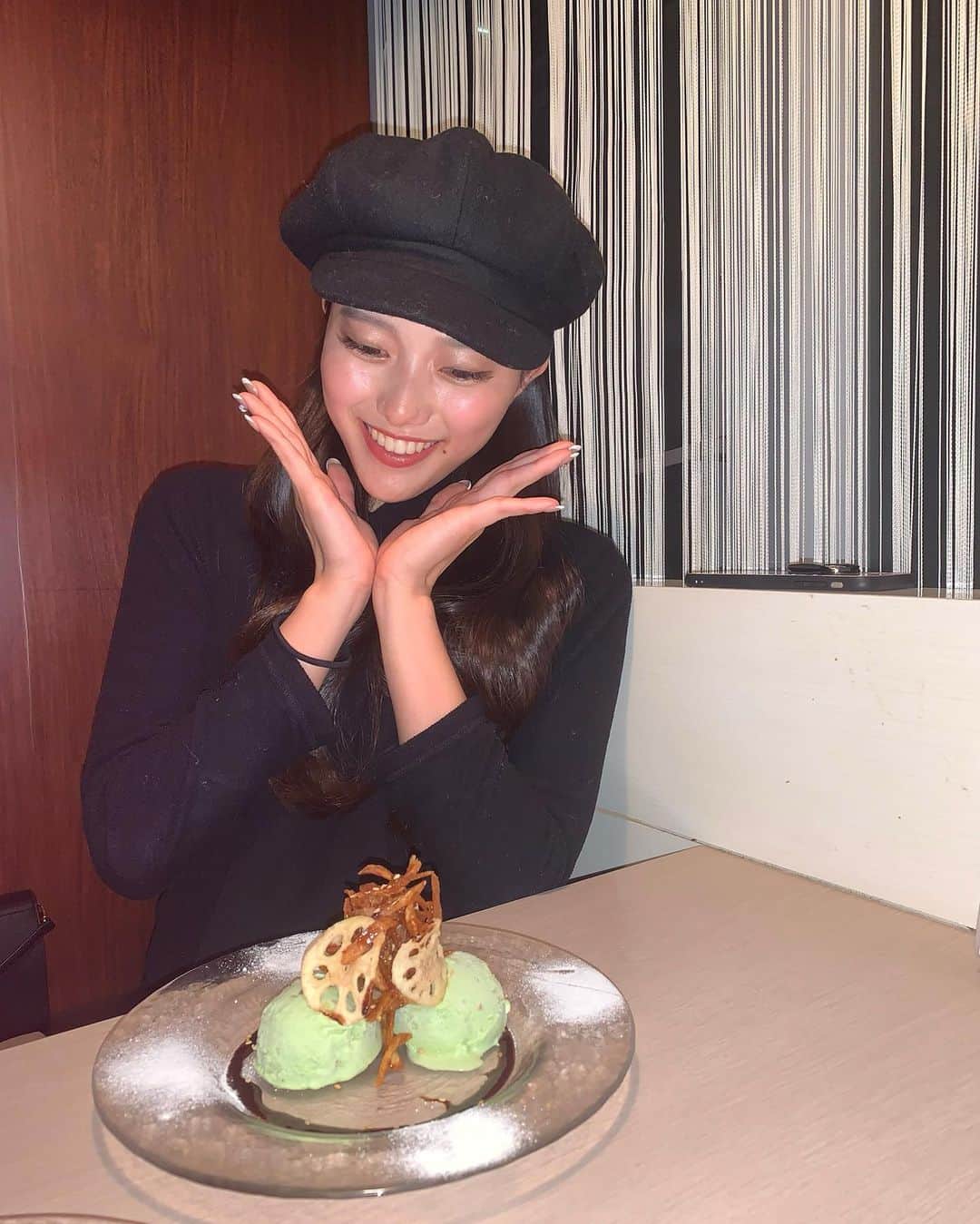 篠りさ子さんのインスタグラム写真 - (篠りさ子Instagram)「久しぶりの夜スイーツでした🍨🤍」10月24日 5時17分 - risako_shino