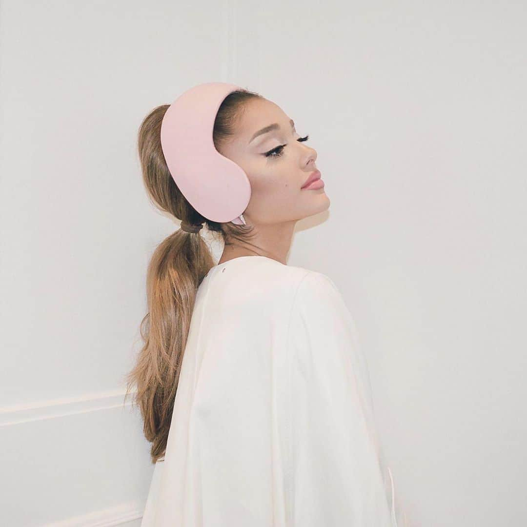 アリアナ・グランデさんのインスタグラム写真 - (アリアナ・グランデInstagram)10月24日 5時25分 - arianagrande