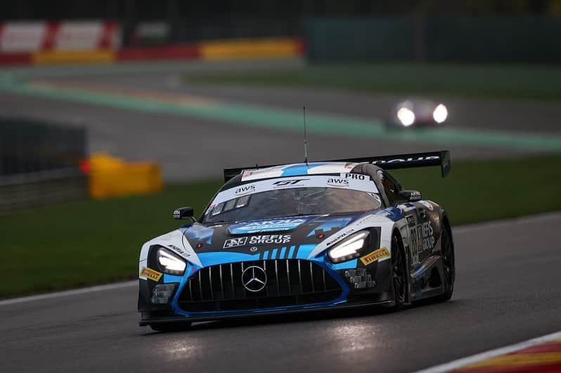 Mercedes AMGさんのインスタグラム写真 - (Mercedes AMGInstagram)「The #88 Mercedes-AMG GT3 by @akkaaspteam claimed Pole Position for the @total24hoursofspa! @team_rmarciello drove the fastest lap time in Super Pole and, thus, secured an excellent starting position for tomorrow’s race (3.30 p.m. CEST). Thanks to a strong performance by @maroengel, the Mercedes-AMG Team HRT (@hauptracingteam) clinched P3. The #89 car by AKKA ASP Team will start the 24-hour race at @circuit_spa_francorchamps in P19.  #24hAMG #Spa24H #AMGGT3 #MercedesAMG #MercedesAMGMotorsport #GTWorldChEu #IntGTC #10YearsAMGCustomerRacing」10月24日 5時31分 - mercedesamg
