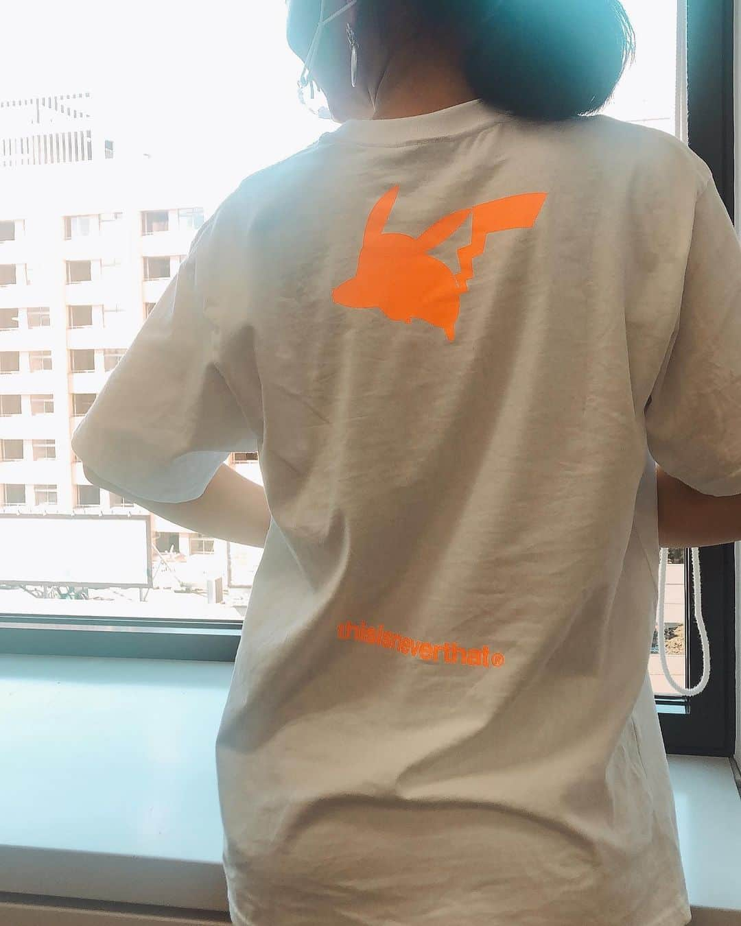 山下由奈さんのインスタグラム写真 - (山下由奈Instagram)「ピカチュウ🧡 蛍光オレンジかわいい☺️🧡  #ピカチュウ#pikachu #thisisneverthat  #レッスン着ピカチュウ率高め#⚡️ #そういえばまつ毛パーマしたよ #あがりすぎて#毎日まつ毛必死に抑えてる笑 #1週間後くらいが丁度良くなってるかも笑 #まつ毛パーマ#👀#🧡」10月24日 16時42分 - yamashitayuna