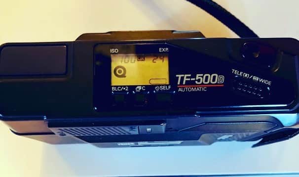 林伊織さんのインスタグラム写真 - (林伊織Instagram)「RICOHのTF-500Dっていう80年代後半のレトロなカメラの電池が切れたのだけど、このCR-P2っていう電池は家電量販店とかで売ってるものを買えばいいのかしら。  #教えてカメラに詳しい人 #ricohtf500d  #リチウムバッテリー」10月24日 16時02分 - iori_haya4