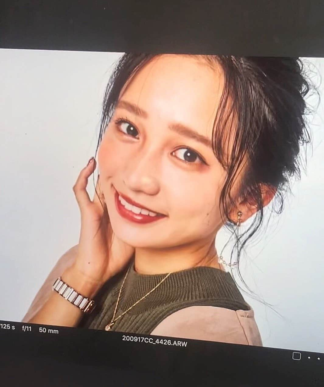 生形由佳さんのインスタグラム写真 - (生形由佳Instagram)「おはようございます🍀 . CanCamの撮影データを載せてみました🌷 . 10/23発売のCanCam12月号に 掲載させていただいてます！ . 雑誌には違う写真が載っているのでぜひチェックしてみてね✨ . とても大切な投票、お願いします🌿 #うぶぽち 【あと8回】 . プロフィール欄のURL または、ハイライトにあるQRコードをLINEの友達追加で読み取ると投票できます🍀 . . #cancam #雑誌 #ヘアスタイル #ヘアモデル #ヘアアレンジ #ミス成蹊 #ミスコン #ミスコンファイナリスト #ミス成蹊コンテスト2020 #ミス成蹊コンテスト #前髪アレンジ #秋メイク #秋コーデ #ヘア #堀田茜 さん」10月24日 7時44分 - yuka.ub