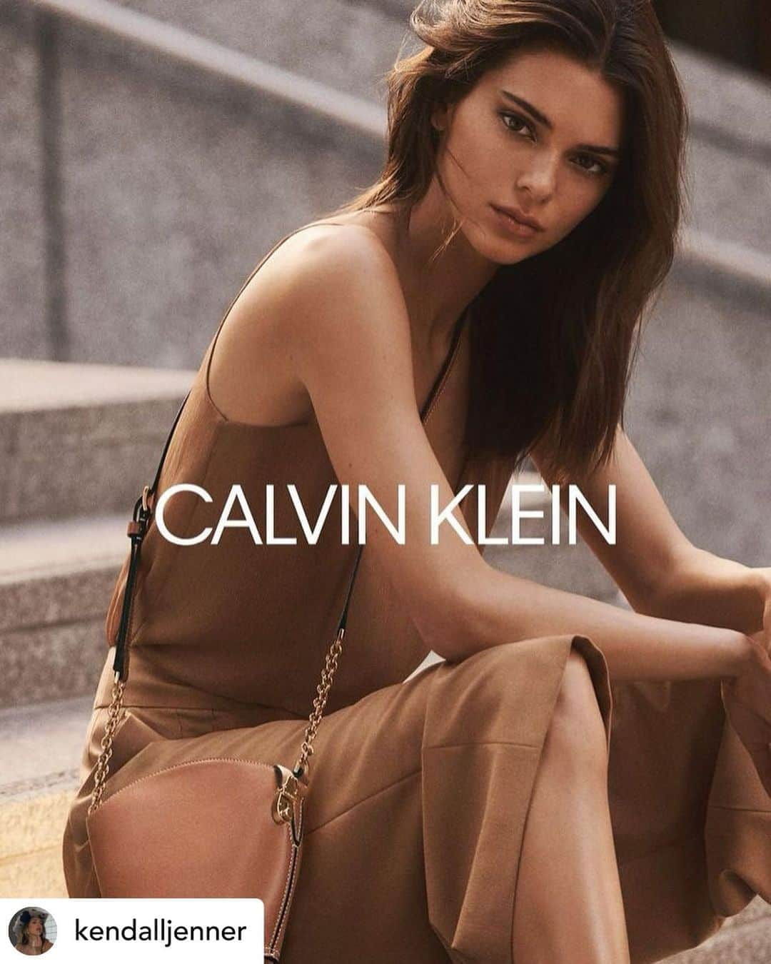 クリス・ジェンナーさんのインスタグラム写真 - (クリス・ジェンナーInstagram)「Kenny for @calvinklein! #proudmama #calvinklein #repost @kendalljenner new @calvinklein by @lachlanbailey」10月24日 8時05分 - krisjenner