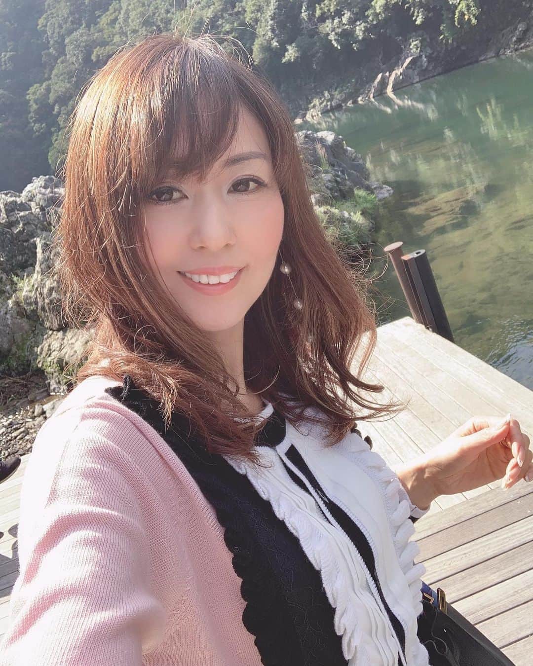 ikuさんのインスタグラム写真 - (ikuInstagram)「おはよーございます♡ ・ 逆光って顔のアラが飛ぶ💕笑 ・ 早朝のお散歩気持ちよかった😊🎵 ・ 星のや京都✨ ・ 良い週末を～👍❤️ ・ ・ #京都旅行#京都旅館#travel#kyotojapan #Kyoto#me#japanese #japanesegirl #traveler#いつもありがとう」10月24日 8時41分 - cheriee515
