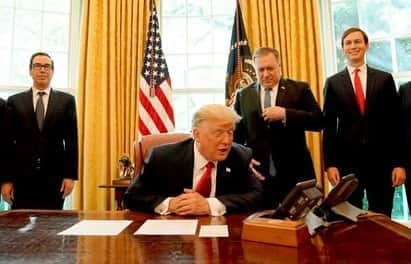 イヴァンカ・トランプのインスタグラム：「The Trump Administration is the PEACE administration !!! 🕊  ⁦‪@POTUS‬⁩ announced that Sudan will normalize ties with Israel, making it the 3rd Arab state in 2 months to do so!  President Trump has succeeded where so many others have failed in the Middle East!  Congratulations @realdonaldtrump, ⁦‪@SecPompeo,‬⁩ my brilliant hubby Jared, Avi  ... and all involved! 🇺🇸」