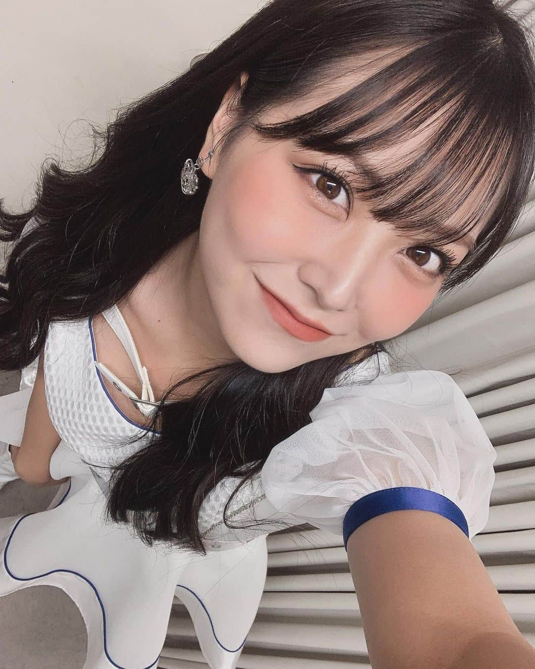 白間美瑠さんのインスタグラム写真 - (白間美瑠Instagram)「#NMB48LIVE2020 みるるんうちわ、沢山あって嬉し過ぎました🥺🥺本当に嬉しい😭しっかり見えてたよーー！！ありがとうございます！ ・ ・ みなさんの前で、、歌って踊れる事の幸せ、、同じ場所で、、みなさんと一つになれる大切な時間、、改めてすごく実感しました😭」10月24日 9時35分 - shiro36run