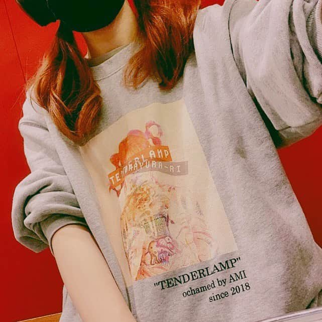 AMIさんのインスタグラム写真 - (AMIInstagram)「新しいgoodsのスウェット👕 10/26〜10/31の受注販売です💐🧡」10月24日 10時02分 - amipom1007