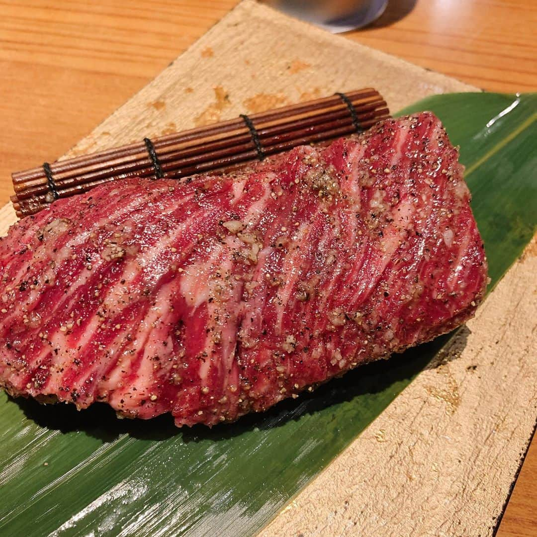 上原亜衣さんのインスタグラム写真 - (上原亜衣Instagram)「焼き肉に ほんとよく行く私。 わさびが美味しすぎました🥺💗  #じゃんか #道玄坂店焼肉 #本生わさびカルビ #渋谷肉 #赤身が好き #かたまり肉 #生タン #pr」10月24日 10時50分 - ai_uehara_ex