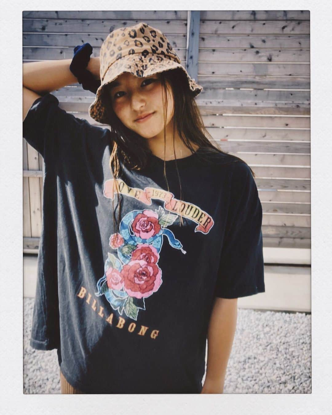 松田詩野さんのインスタグラム写真 - (松田詩野Instagram)「Saturday morning💡🐅  @billabongwomensjp  #surf #surfing #billabongwomens #fashion」10月24日 12時04分 - shinomatsuda