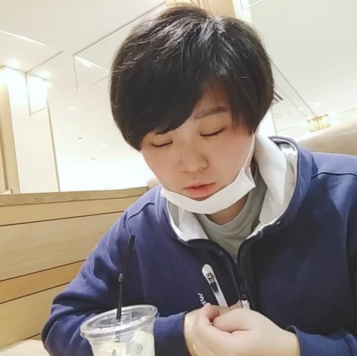 のインスタグラム：「フードコート😜🍛🍜🥗」
