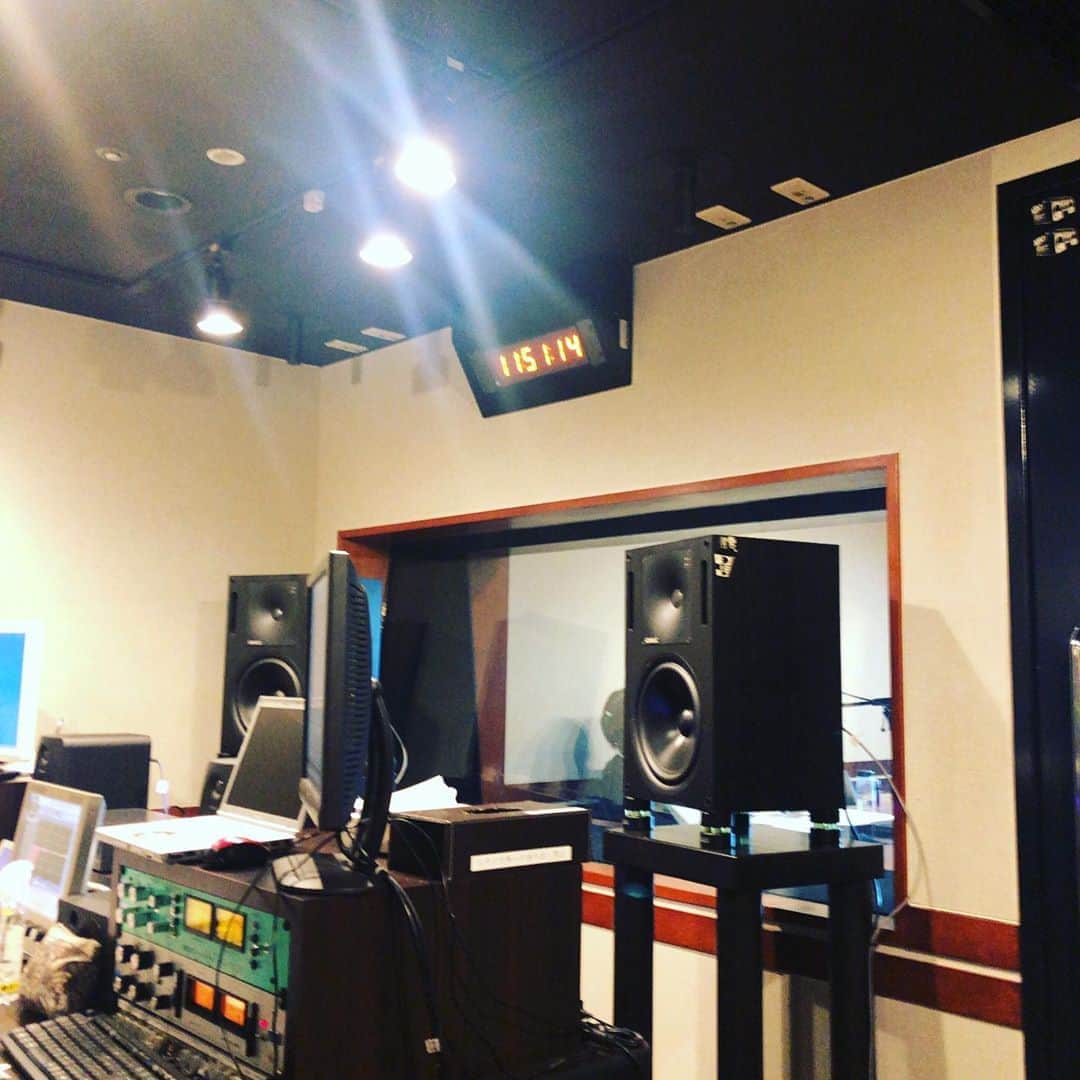 阿部洋子さんのインスタグラム写真 - (阿部洋子Instagram)「📻 久々の半蔵門。 本日、ナレーション収録。  #jfn #アスリートママ  #radio #recording #narration」10月24日 12時32分 - hirocoring
