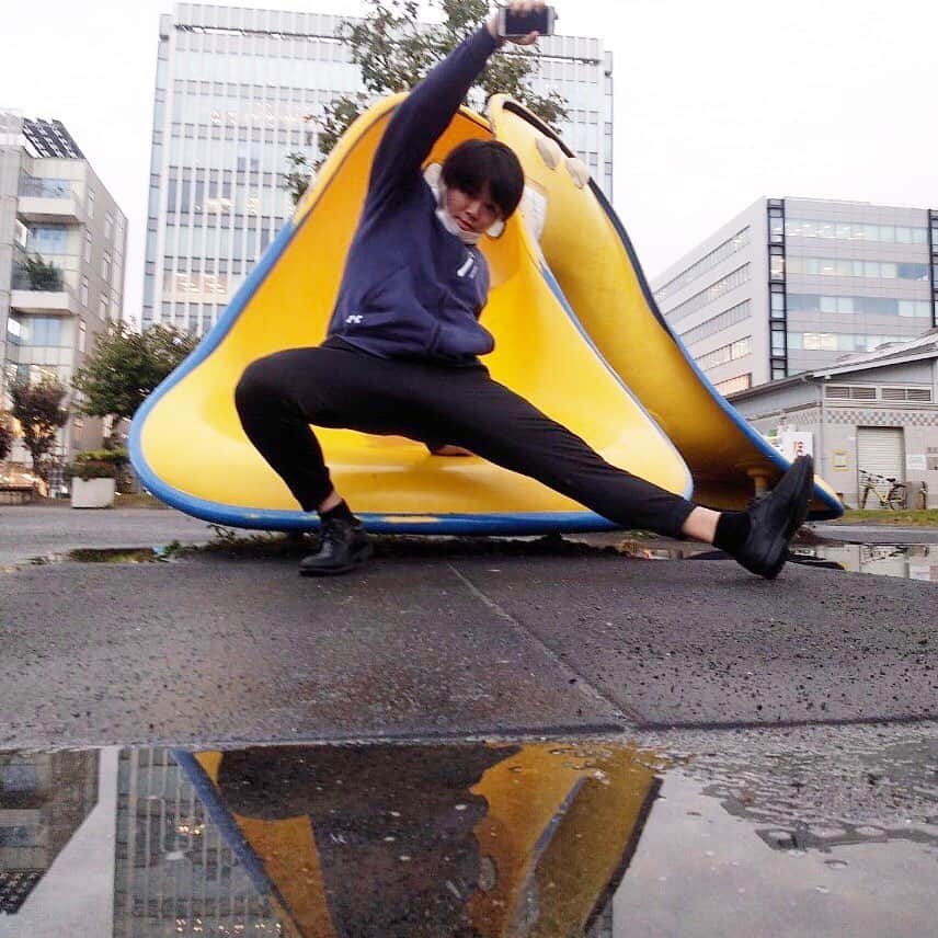 のインスタグラム：「4年住んでた辻堂😳🏫」