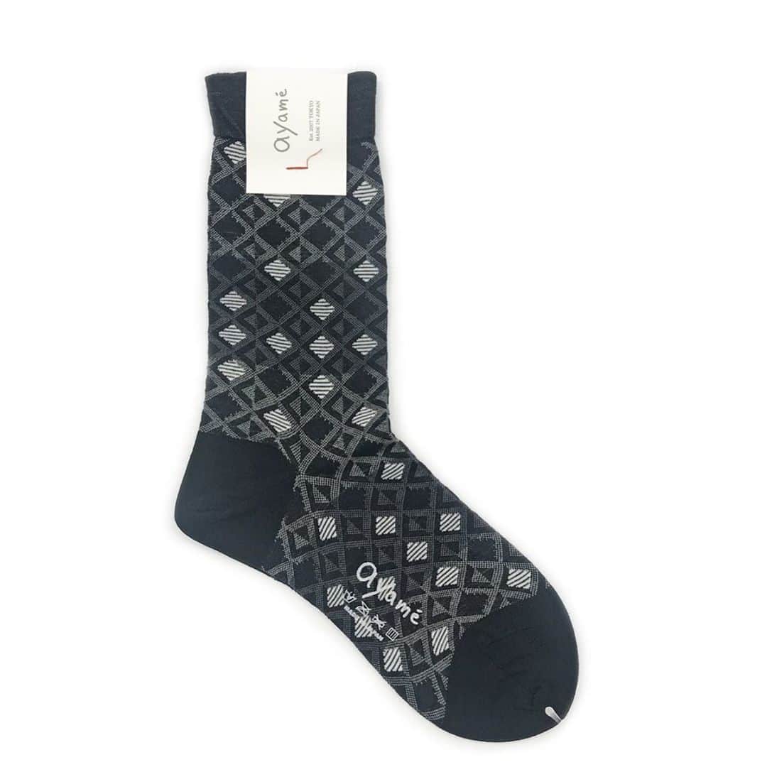アヤメさんのインスタグラム写真 - (アヤメInstagram)「Waffle cone wool socks🧦🍦🐑 ウール物も色々入荷してます🐑 #ayamesocks #新入荷 #ワッフル #メンズあります #秋冬靴下 #socksdesign #靴下好き #🧦 #柄ソックス」10月24日 12時59分 - ayame_socks