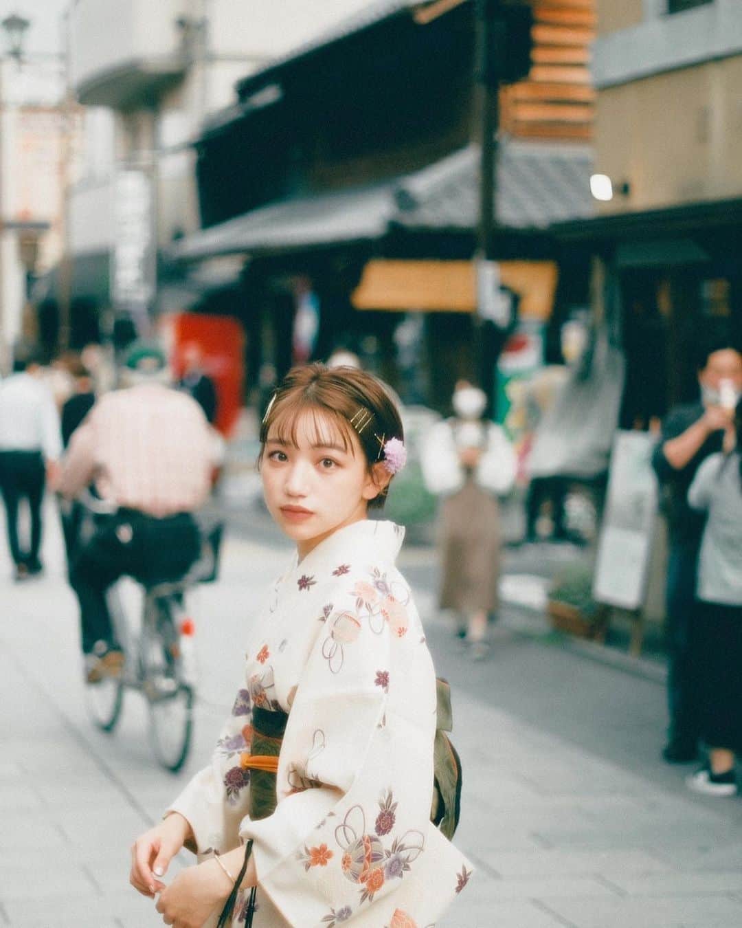 narumiさんのインスタグラム写真 - (narumiInstagram)「ㅤㅤㅤㅤㅤㅤㅤㅤㅤㅤㅤㅤㅤ ㅤㅤㅤㅤㅤㅤㅤㅤㅤㅤㅤㅤㅤ 散歩も食べるのも大好き人間なので食べ歩きして観光できる場所は天国でしかない！👼🏻オススメの食べ歩きできる場所是非教えてください🤍 ㅤㅤㅤㅤㅤㅤㅤㅤㅤㅤㅤㅤㅤ ㅤㅤㅤㅤㅤㅤㅤㅤㅤㅤㅤㅤㅤ #川越食べ歩き #さつまいもチップス買いに行ったのに気づいたら右手に紫芋ソフト」10月24日 13時28分 - narumi_hoshi__