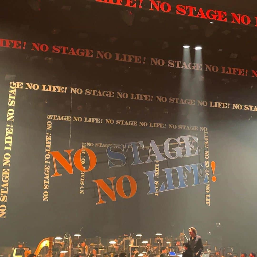 石丸幹二さんのインスタグラム写真 - (石丸幹二Instagram)「NO STAGE NO LIFE! ミュージカルを止めるな！  お客様と、そして舞台上の出演者とともに⼈間らしさを取り戻すために︕︕  本日、明日と東京渋谷のシアターオーブにて出演いたします。 #石丸幹二 詳しくはこちら！ https://theatre-orb.com/lineup/20_NSNL/」10月24日 13時22分 - team_kanji_ishimaru