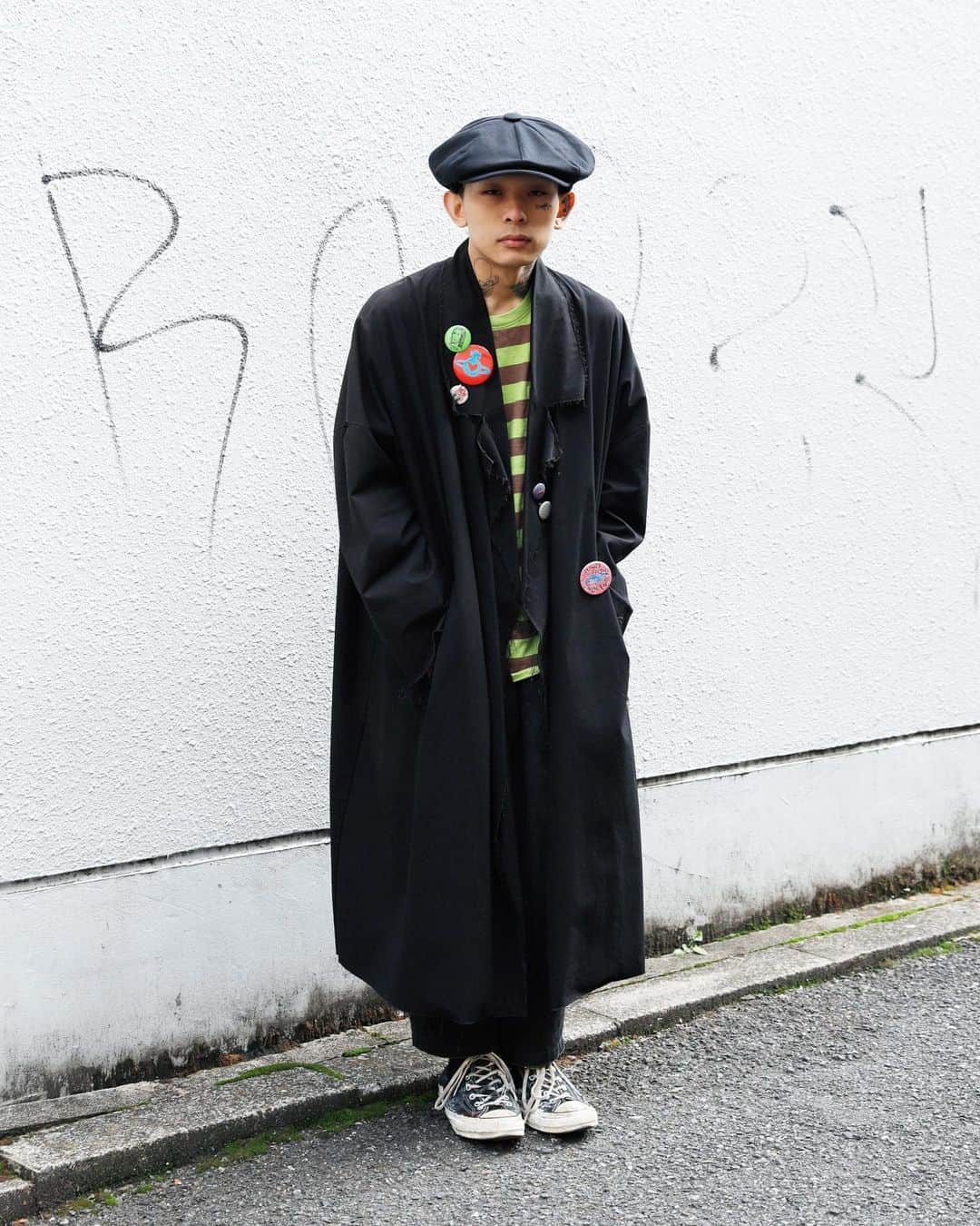 Droptokyoさんのインスタグラム写真 - (DroptokyoInstagram)「TOKYO STREET STYLE⁣⁣ ⁣ ⁣⁣⁣⁣⁣ Name: @yuki_ink96  Occupation: Tattooist Top: #mybeautifullandlet Pants: #mybeautifullandlet Shoes: #CONVERSE #streetstyle#droptokyo#tokyo#japan#streetscene#streetfashion#streetwear#streetculture#fashion#ストリートファッション#コーディネート ⁣⁣⁣⁣ Photography: @yuri_horie_」10月24日 13時23分 - drop_tokyo