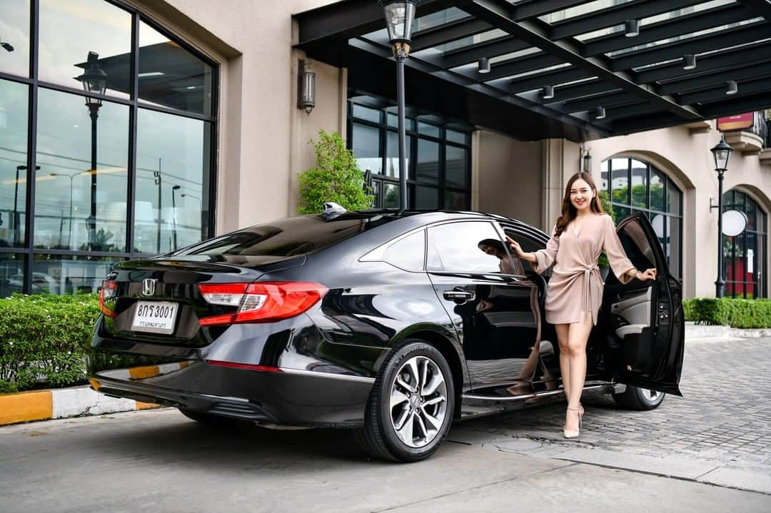 EnjoyHondaThailandさんのインスタグラム写真 - (EnjoyHondaThailandInstagram)「#HondaAccord  ดีไซน์สปอร์ตสะท้อนความหรูหราในทุกมุมมอง #HondaThailand  #TheAccord #AllnewHorizonBegins」10月24日 13時30分 - hondathailand