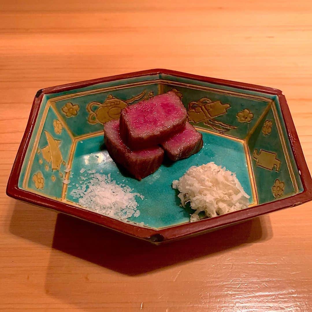 名波はるかのグルメインスタ