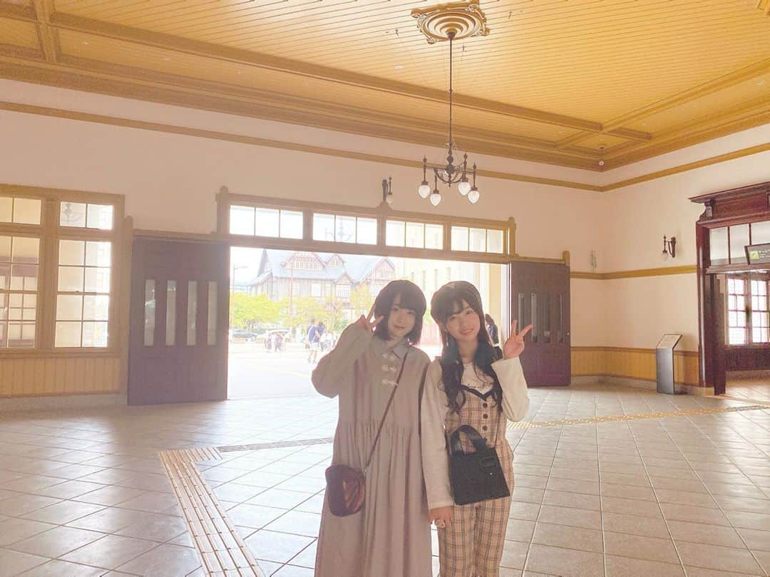 後藤陽菜乃さんのインスタグラム写真 - (後藤陽菜乃Instagram)「❤︎  前にあいちーと門司港レトロに行ってきました~🥰✨  門司港で初めて焼きカレー食べたんだけどすっごく美味しかった😋  ⚠️写真撮る時だけマスク外してます🙇‍♀️  #hinacode #低身長コーデ #低身長ファッション #低身長女子 #低身長 #153cmコーデ #153cm #門司港レトロ #門司港 #焼きカレー #門司港駅 #門司港散歩 #門司港グルメ #門司港焼きカレー #秋服 #秋服コーデ #ベレー帽 #レザー #レザーベレー帽 #チェック柄 #エピヌ #guess #followｍe #ootd #hkt48 #idol #後藤陽菜乃」10月24日 14時22分 - pinachan._.0308