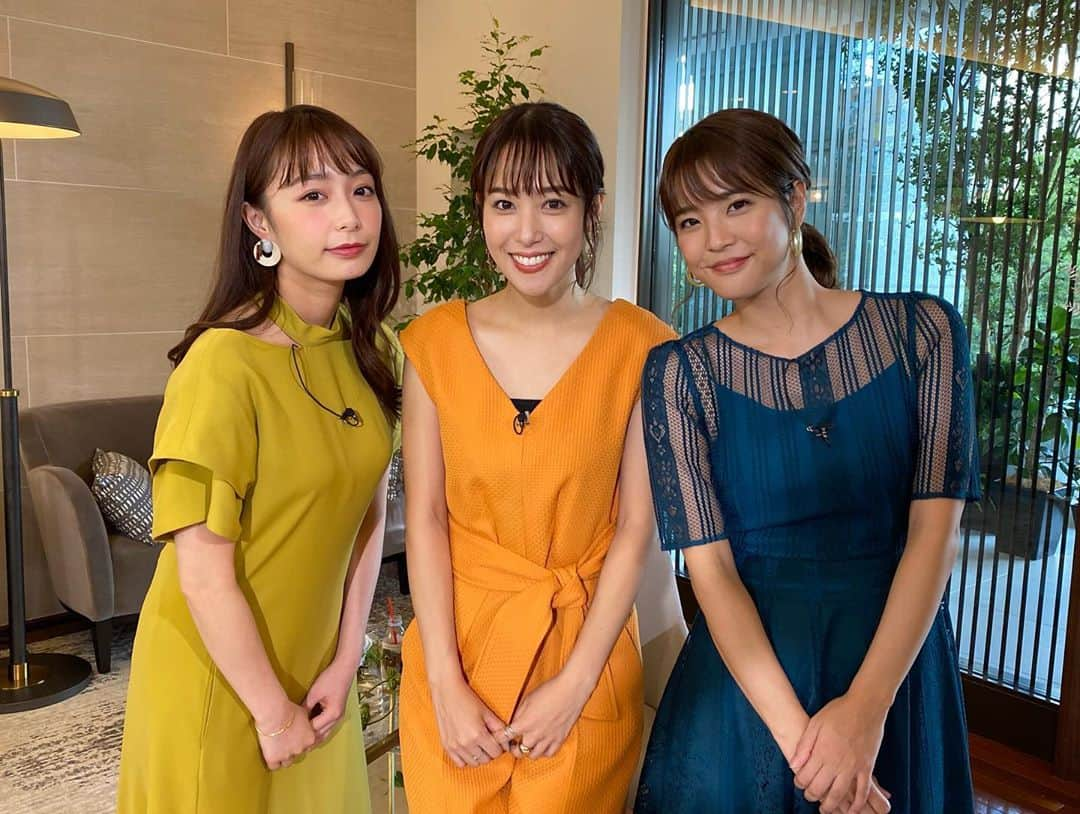 鷲見玲奈さんのインスタグラム写真 - (鷲見玲奈Instagram)「. 明日フジテレビで放送の「ボクらの時代」に、仲良しの2人と出演します🧡 . フジテレビアナウンサーの久代萌美さんは、大学の先輩でもあり、就活時代に相談に乗ってもらってから、ずっと気にかけて下さっている優しい先輩です😌 . 宇垣美里ちゃんは、お互いが局アナの時から仲が良く、それぞれ違う環境に移っても変わらず慕ってくれる、可愛い後輩☺️ この3人での対談が実現して、とても嬉しいです✨✨ . 仲が良いからこそついつい喋りすぎてしまっていないか心配ですが、とても楽しい収録だったので、ぜひご覧下さい！ . . 明日朝7時からの放送なので、日曜日ですがちょこっと早起きして頂けると嬉しいです🙏 . . #ボクらの時代 #フジテレビ #久代萌美 さん #宇垣美里 ちゃん #またまた仲良しな方たちとの共演」10月24日 14時38分 - sumi__reina