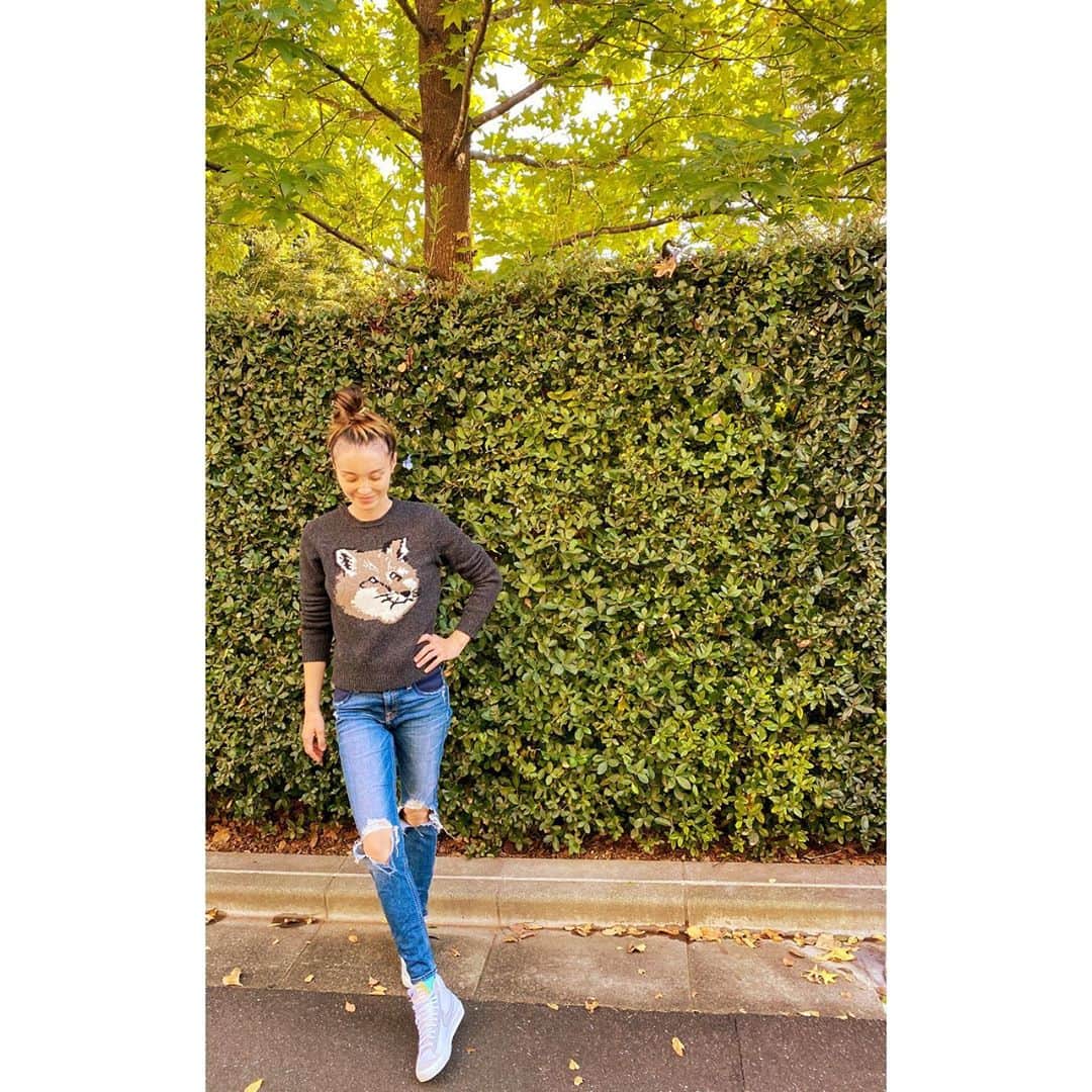 エミ・マイヤーのインスタグラム：「New kicks from @niketokyo @mie_c Thank you! 🍂」