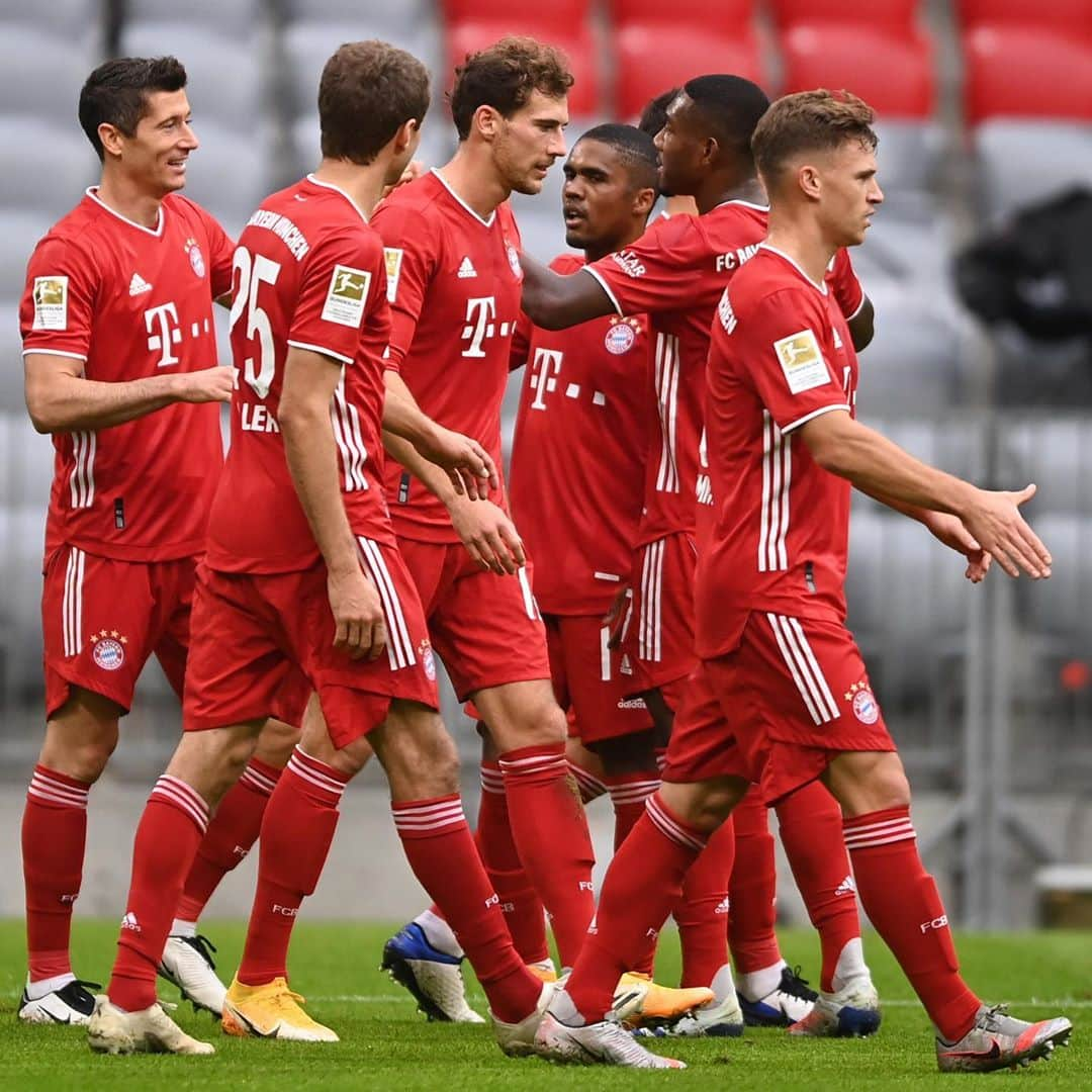 レオン・ゴレツカさんのインスタグラム写真 - (レオン・ゴレツカInstagram)「@fcbayern vs @eintrachtfrankfurt 5-0 👊💪 #WeiterImmerWeiter #MiaSanMia #StillHungry @fcbayern @bundesliga @leroysane19 @_rl9」10月25日 0時49分 - leon_goretzka