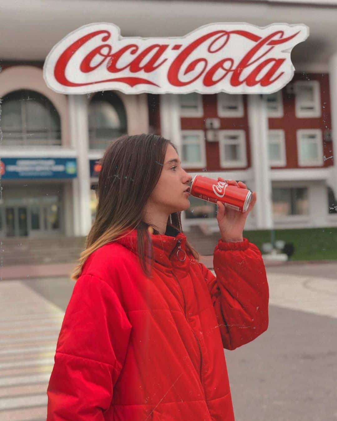 クリスティーナ・パカリーナのインスタグラム：「❤️⛽️☎️」