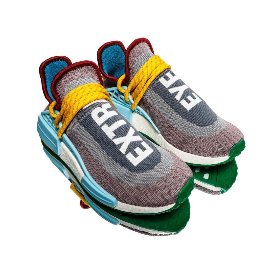 Flight Clubさんのインスタグラム写真 - (Flight ClubInstagram)「The Pharrell x NMD Human Race 'Extra Eye' comes with Primeknit construction and full-length Boost for support, while left and right shoes sport 'Extra' and 'Eye' embroidery on the vamps for further embellishment.」10月25日 1時00分 - flightclub