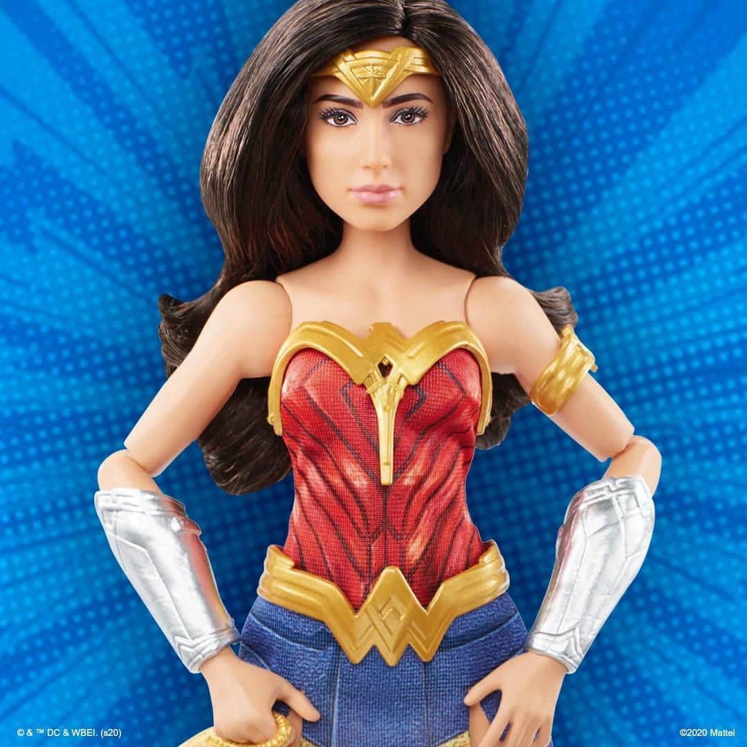 Mattelさんのインスタグラム写真 - (MattelInstagram)「This Halloween, take a power pose! Make your little ones’ warrior princess dreams come true with the #WW84 Wonder Woman doll.」10月25日 1時00分 - mattel