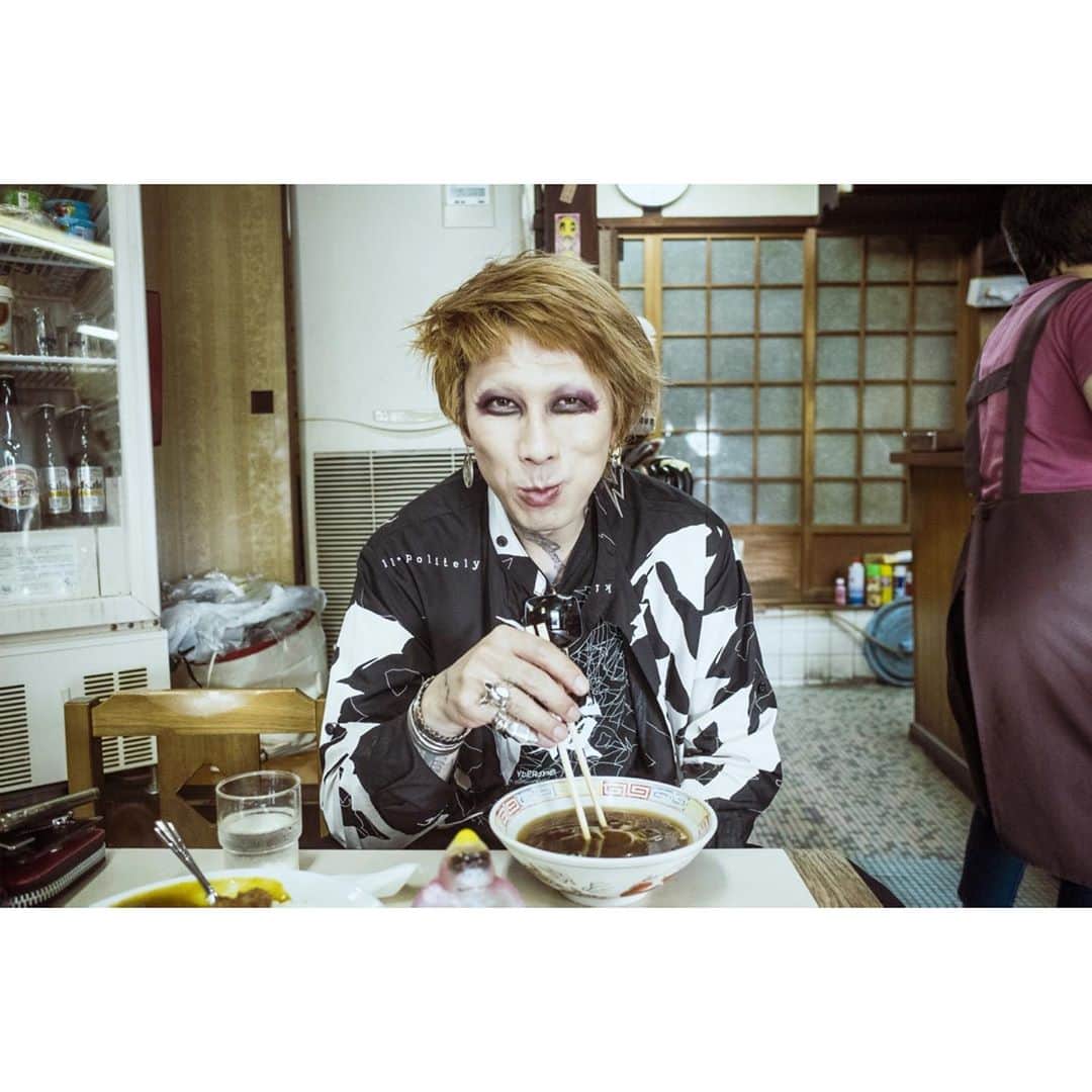 青木カズローのインスタグラム