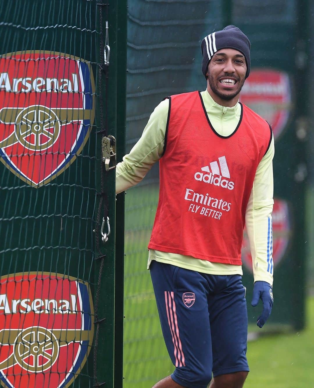 アーセナルFCさんのインスタグラム写真 - (アーセナルFCInstagram)「Reporting for duty 👋⁠ ⁠ #Arsenal #training #premierleague #Aubameyang #Auba #preparation⁠」10月25日 1時20分 - arsenal