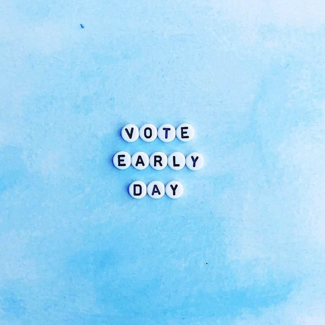 ジョディ・スウィーティンさんのインスタグラム写真 - (ジョディ・スウィーティンInstagram)「TODAYis #VoteEarlyDay and it’s the perfect day to make a plan to Vote Early. Make sure you're ready to vote with the link in my bio to learn about what options are available to you. Make sure your voice is heard and you've made a plan to vote!! Your vote matters!  Reposted from @lucialitman」10月25日 1時53分 - jodiesweetin