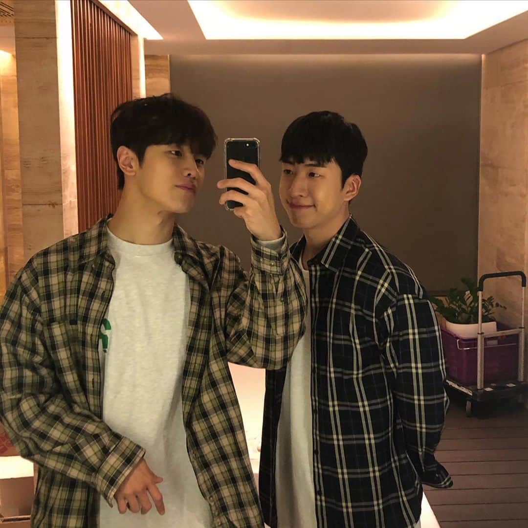 キム・ドワンのインスタグラム：「오늘 밤 9시 tvn #스타트업 #김용산 #이철산」