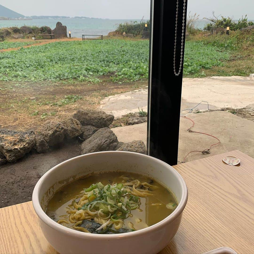 スルギさんのインスタグラム写真 - (スルギInstagram)「제주도는 맛집투어 아닌가효😊 전복 너무 좋아」10月24日 17時39分 - lovee_seul