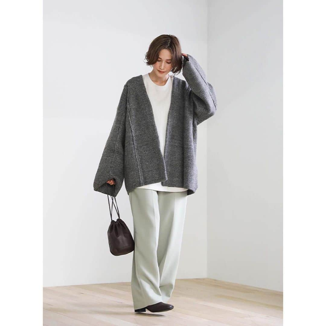 moca さんのインスタグラム写真 - (moca Instagram)「. 【re arrivals】 . 10005848 oversize knit coat 8150yen＋tax beige/charcoal . #selectmoca」10月24日 17時48分 - selectmoca