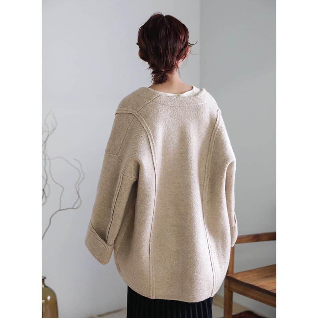 moca さんのインスタグラム写真 - (moca Instagram)「. 【re arrivals】 . 10005848 oversize knit coat 8150yen＋tax beige/charcoal . #selectmoca」10月24日 17時48分 - selectmoca