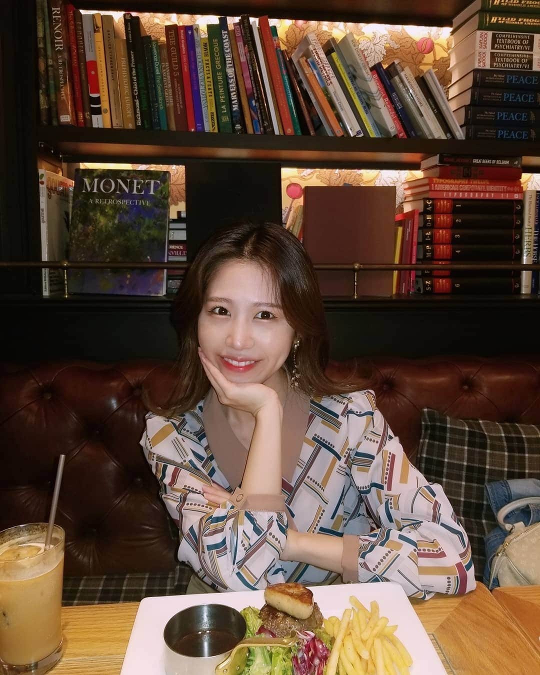 大山愛未のグルメインスタ