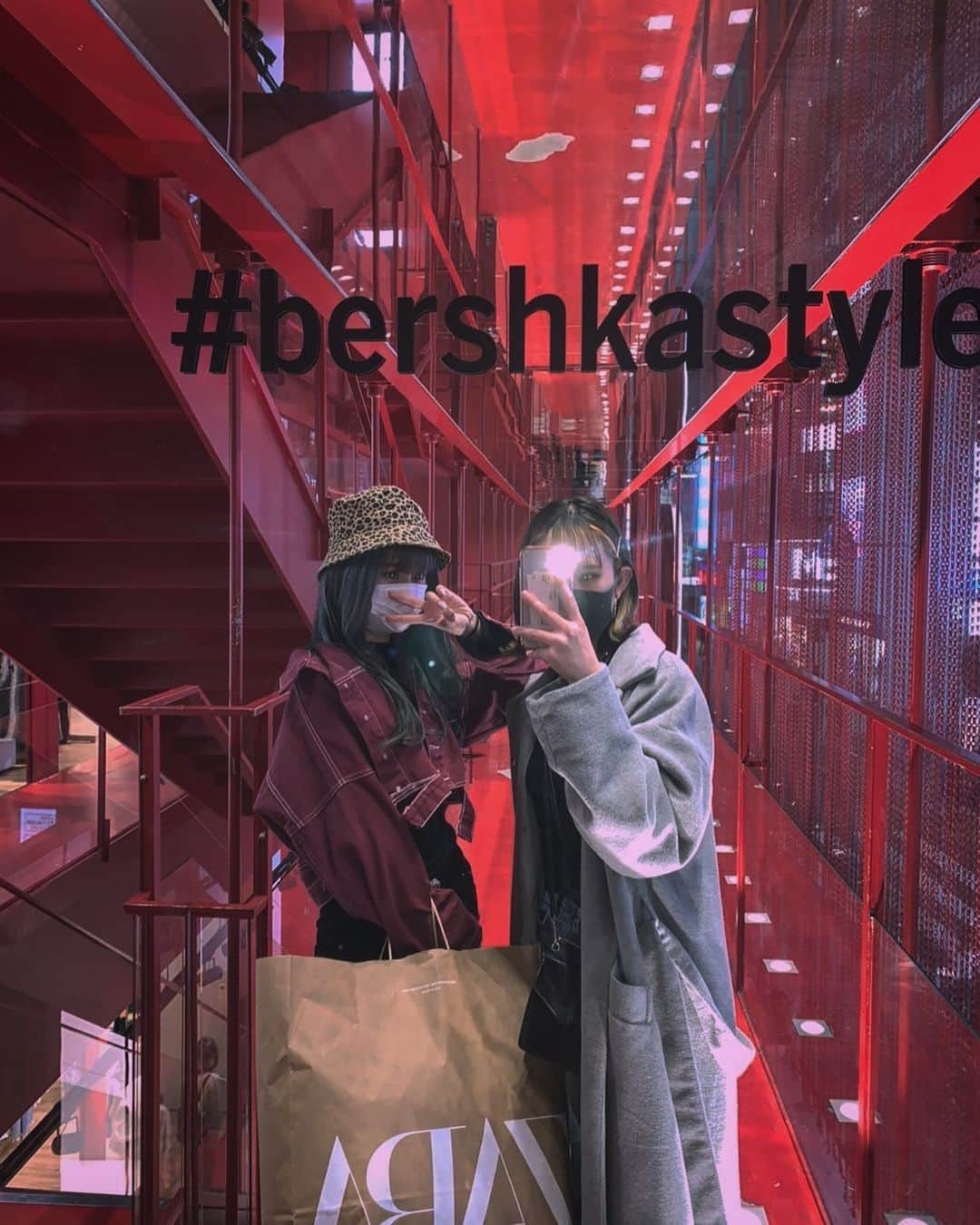 かれんのインスタグラム：「❼⚓️   #bershka」
