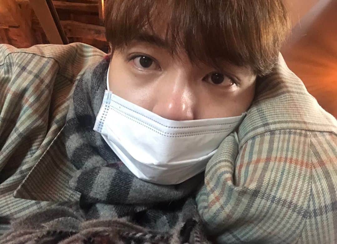 チ・ウンソンさんのインスタグラム写真 - (チ・ウンソンInstagram)「감기조심」10月24日 18時50分 - jay2ssung