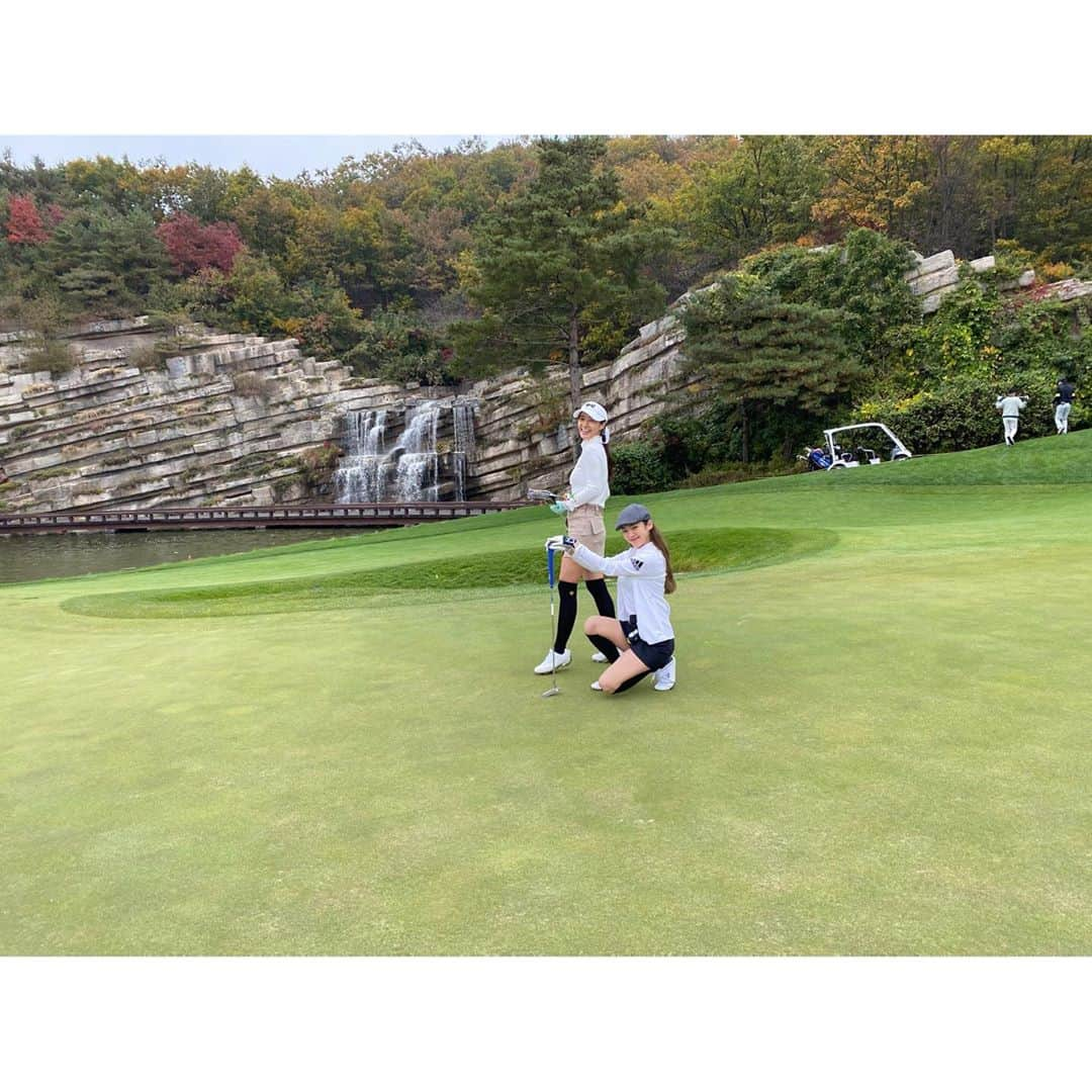 ユリ さんのインスタグラム写真 - (ユリ Instagram)「함께해서 정말 행복했어 🏌🏻‍♀️」10月24日 19時41分 - yulyulk