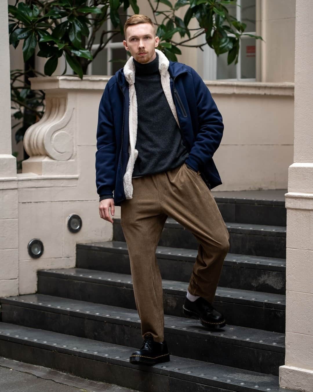 UNIQLO UKのインスタグラム：「100% Cashmere, 100% luxury - available in store and online now.  #Uniqlo #LifeWear #UniqloLifeWear」