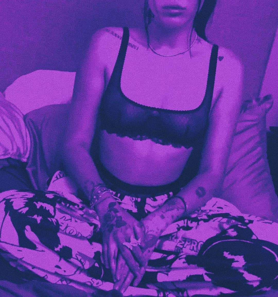 ノア・サイラスさんのインスタグラム写真 - (ノア・サイラスInstagram)「me by @ianndior 💜」10月24日 20時02分 - noahcyrus