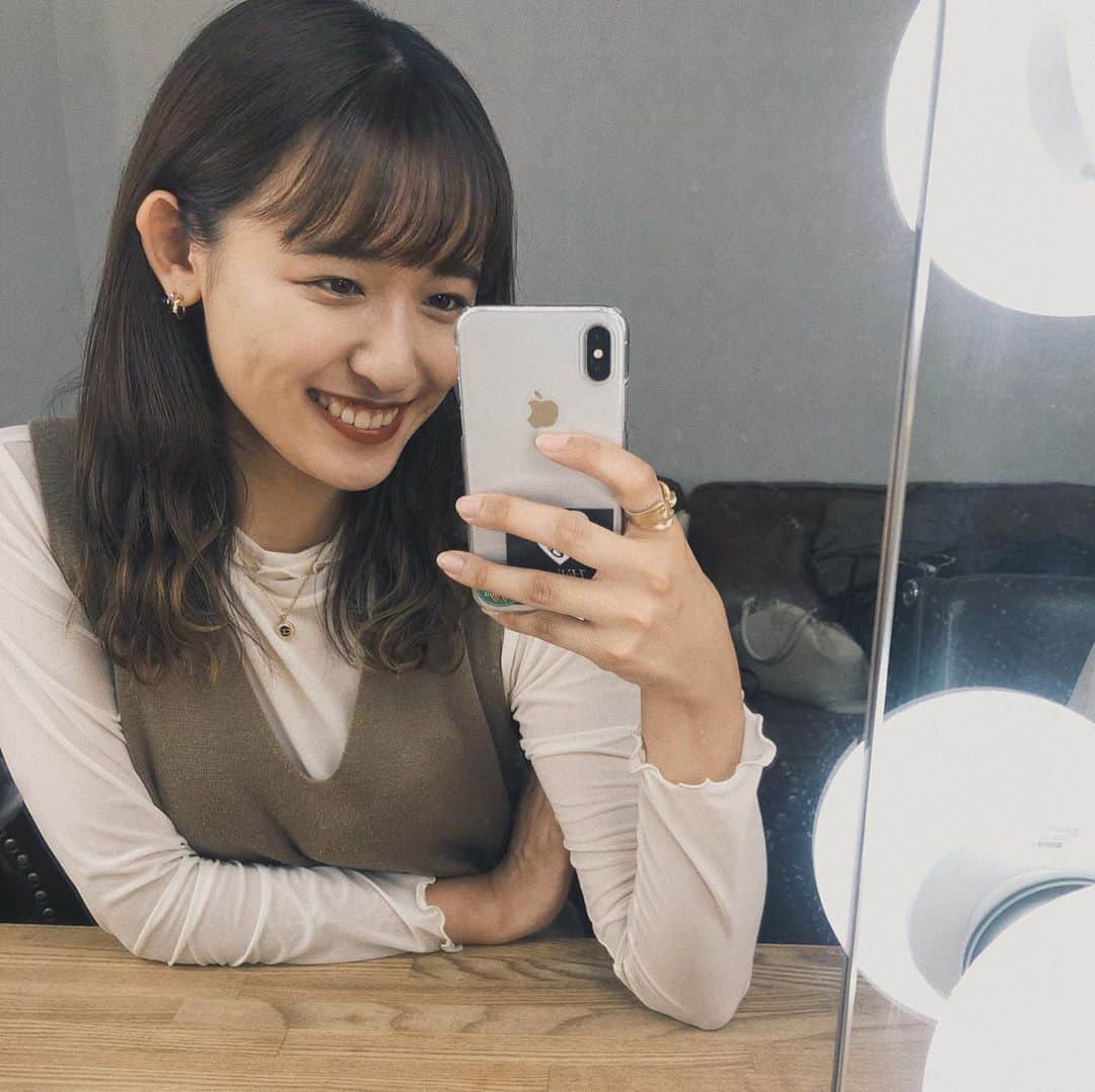 のインスタグラム：「. 昨日のゲリラインスタライブ来てくださった方有難うございました🌼  今日は昼間ポカポカしていて過ごしやすかった！！ 本番も晴れてほしいな〜〜〜〜！  そうなんです、今日で本番まで あと1週間なんです、、、、🥺  はやすぎるーーーー！！ もっとみんなと一緒に頑張りたいし活動したいーー！！！ ミスコンに出るって決意しなかったら、 ファイナリストにも応援してくださる皆さんにも出会えていなかったわけで、 本当にあのとき決断してよかったなと改めて思います😭  泣いても笑っても残り1週間！！！ 最後までみなさんの力を貸してください！！！！🌼 投票お願い致します！！！  そして明日からマイスタがまた始まります！！！ リゼクリニックさんとのラストコラボお見逃しなく！！🎃  今日なんか長文になっちゃった！！笑  とにかく本当にいつも有難うございます！！！ だいすきです！！！！！ . #ミスミスター駒澤コンテスト2020 #ミスコン #駒澤大学 #ミス駒澤 #サロモ #サロンモデル #サロモ受付中 #被写体 #被写体なります #撮影依頼受付中 #ポートレート#ポートレート撮影」