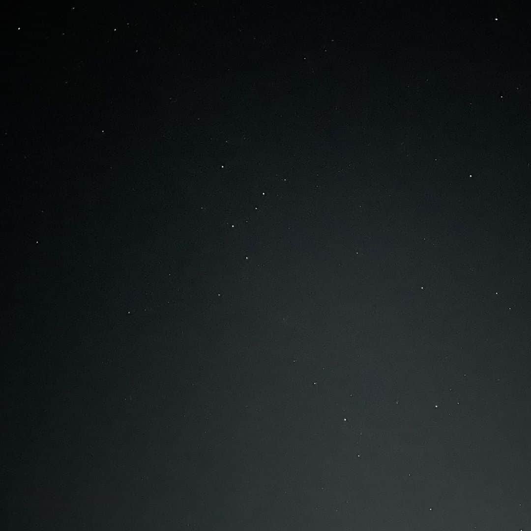 松村太郎のインスタグラム：「Shooting #Stars #ShotoniPhone12 ここまで写るか。」
