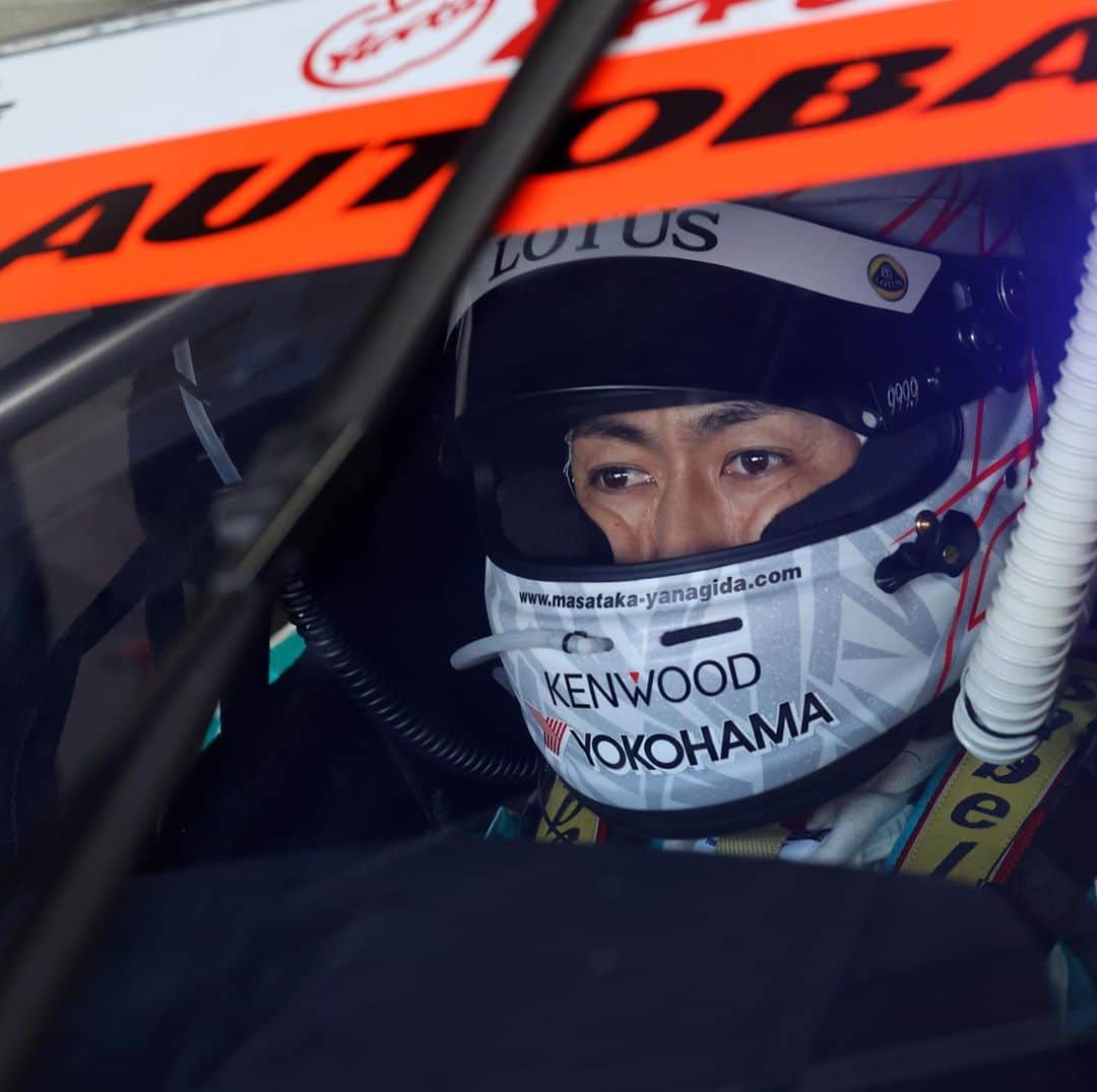 柳田真孝のインスタグラム：「. SUPER GT RD6 鈴鹿予選は23位 . 明日のレース頑張ります！ . 応援よろしくお願いします！！ . 📸by @hiroyuki_orihara  . #supergt  #lotus #evora」